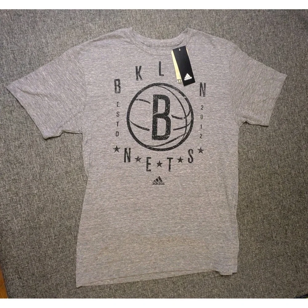 Adidas Mens Brooklyn Nets Grey Short Sleeve NBA T Shirt Basketball Tee Medium